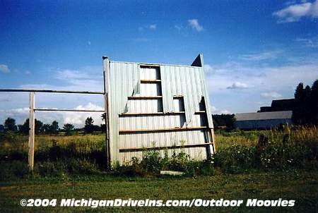 Burnside Drive-In Theatre - Burnside Fence 1996 Courtesy Outdoor Moovies (newer photo)